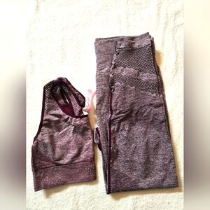 PINK Victoria's Secret Yoga/Leggings Set, Size L
